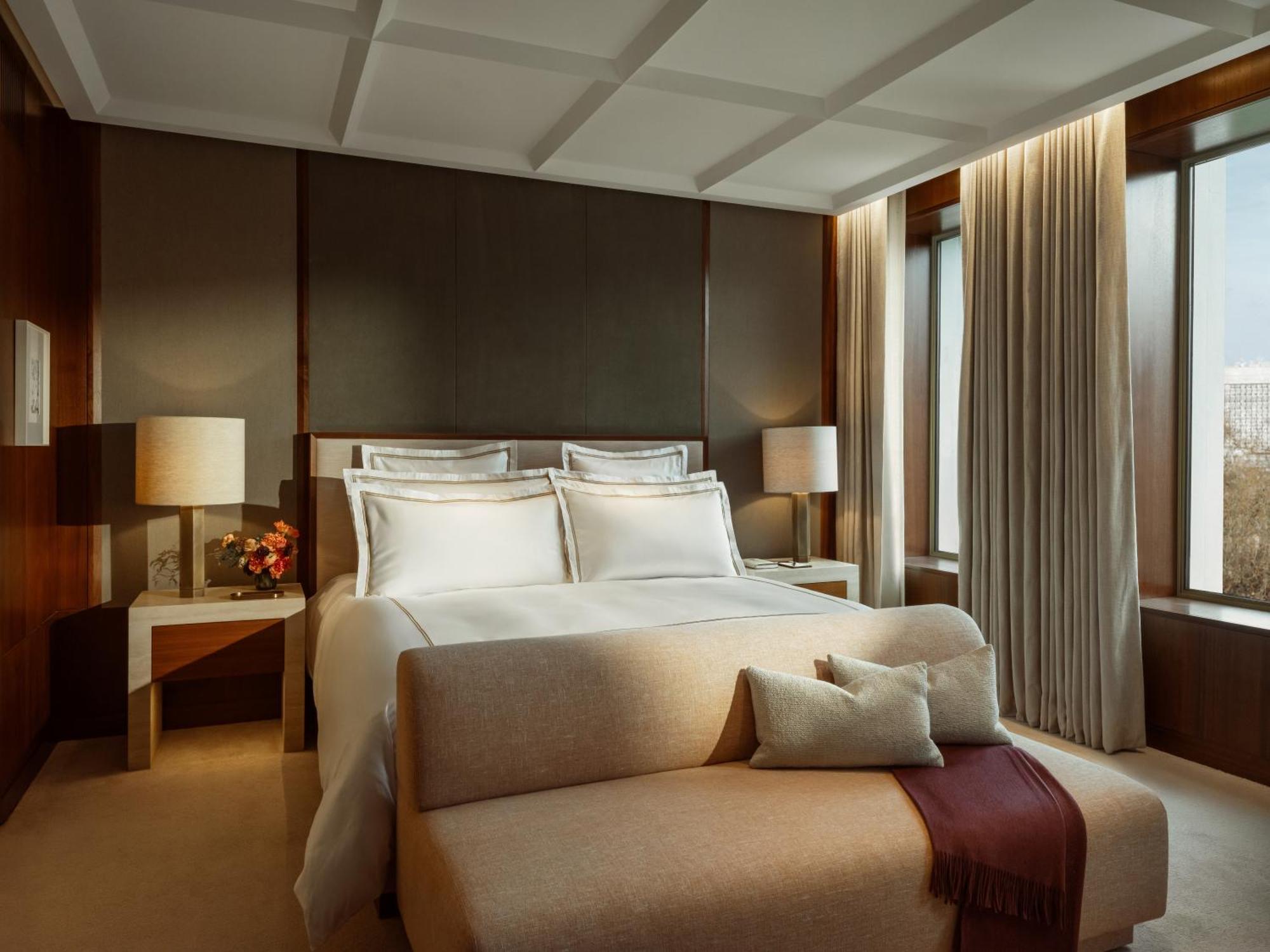 The Chancery Rosewood London Room photo