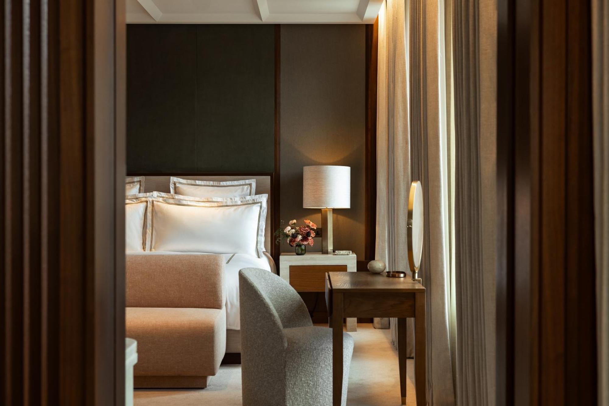 The Chancery Rosewood London Room photo